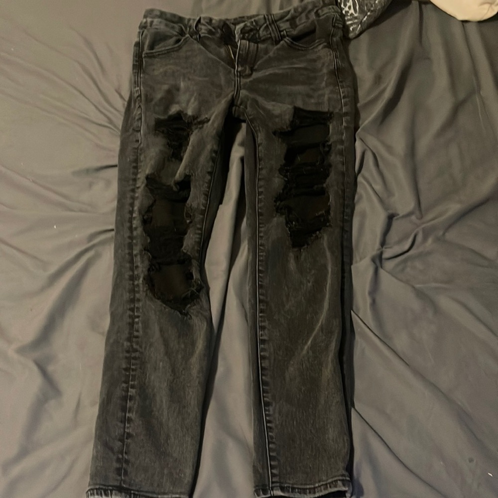Been worn once or twice
